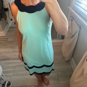 Crown & Ivy Mint and Navy Scalloped dress